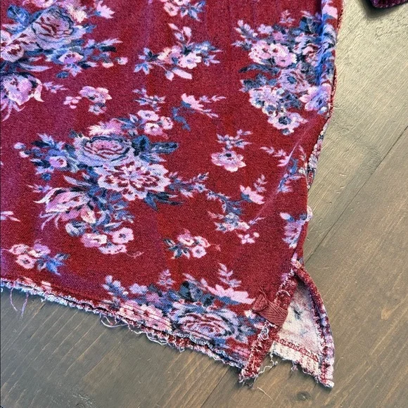 We The Free You & Me Floral Tee XS - Picture 4 of 4